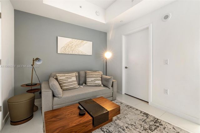 851 NE 1st Ave 4206, Miami, FL 33132