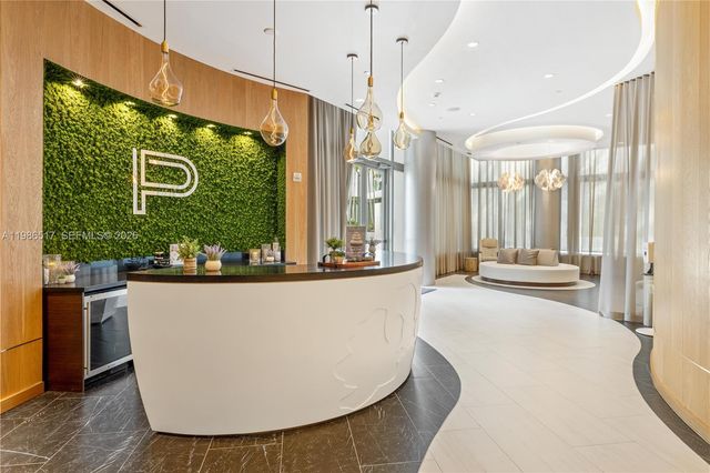 851 NE 1st Ave 4206, Miami, FL 33132