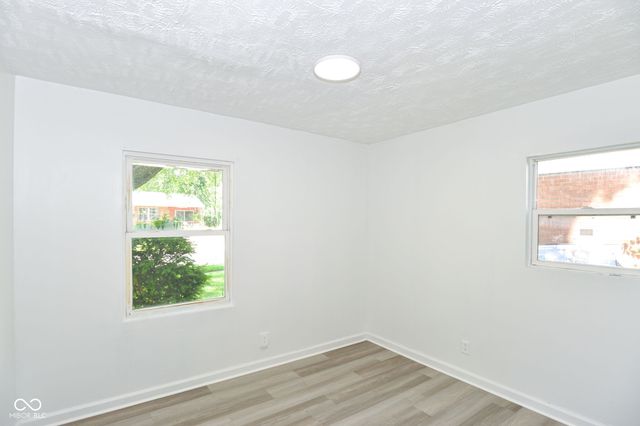 9226 Rochelle Drive, Indianapolis, IN 46235