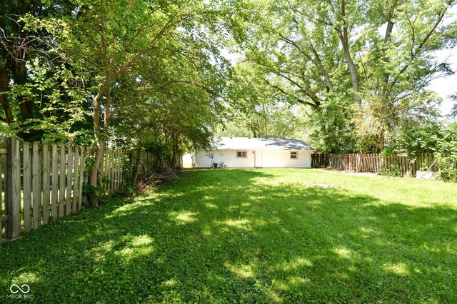 9226 Rochelle Drive, Indianapolis, IN 46235