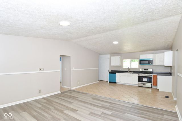 9226 Rochelle Drive, Indianapolis, IN 46235