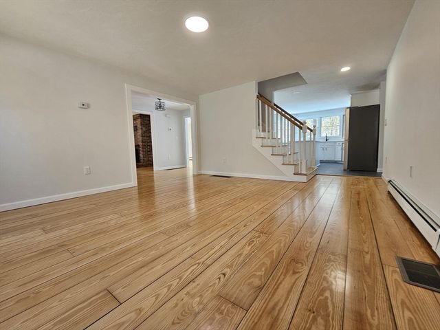2 Sea Pines Ln, Sandwich, MA 02563