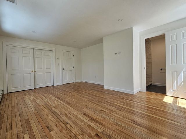 2 Sea Pines Ln, Sandwich, MA 02563