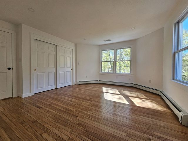 2 Sea Pines Ln, Sandwich, MA 02563