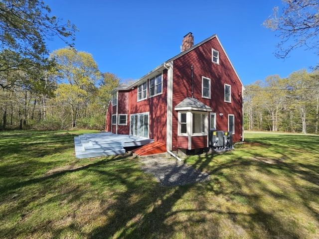 2 Sea Pines Ln, Sandwich, MA 02563