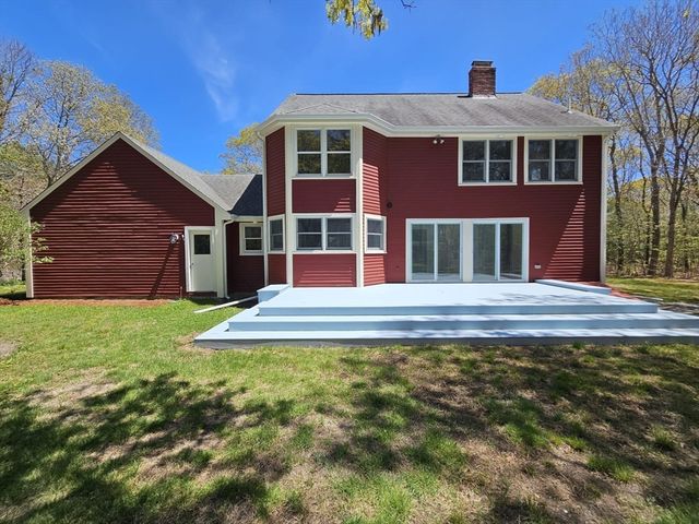 2 Sea Pines Ln, Sandwich, MA 02563