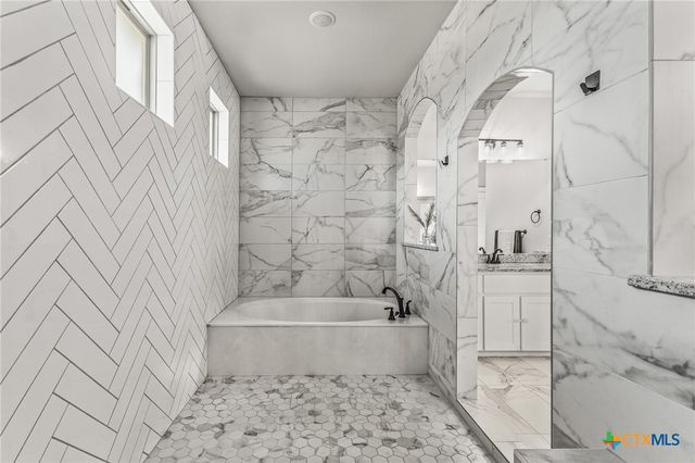 220 Pecan Meadow Lane, Harker Heights, TX 76548