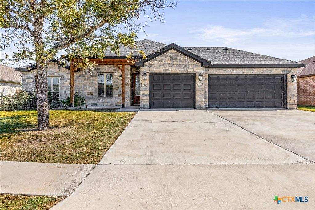 220 Pecan Meadow Lane, Harker Heights, TX 76548