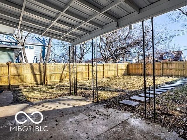 849 N Oakland Avenue, Indianapolis, IN 46201