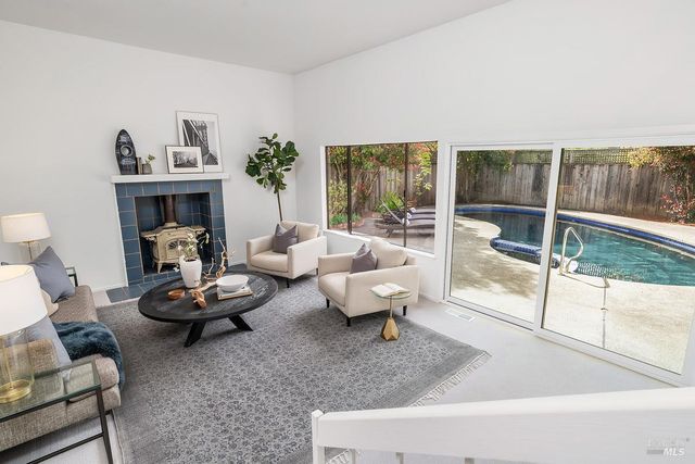 100 Partridge Dr, Novato, CA 94945