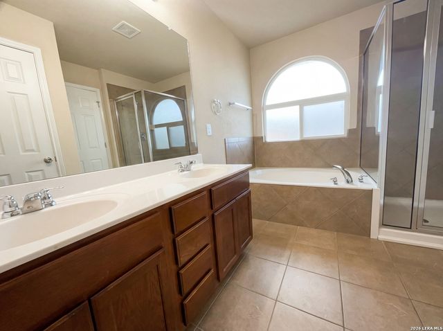 2977 Ashwood, Schertz, TX 78108