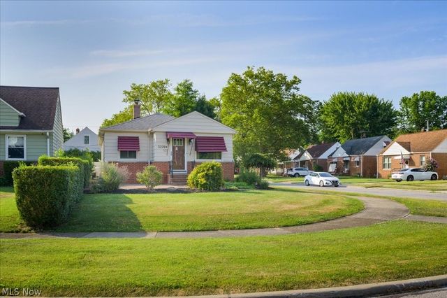 32204 Glen Arden Drive, Willowick, OH 44095