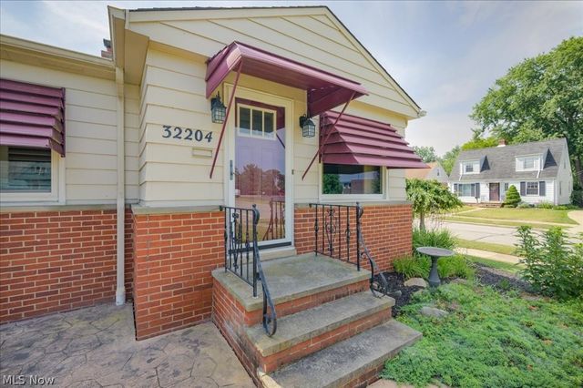 32204 Glen Arden Drive, Willowick, OH 44095