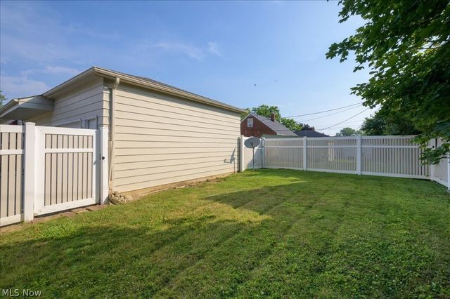 32204 Glen Arden Drive, Willowick, OH 44095