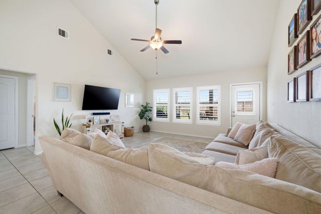 6802 Barrington Creek Trace, Katy, TX 77493