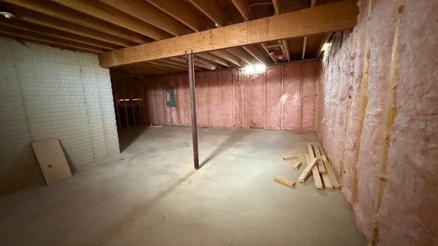 727 W Ironwood Drive, Rossford, OH 43460