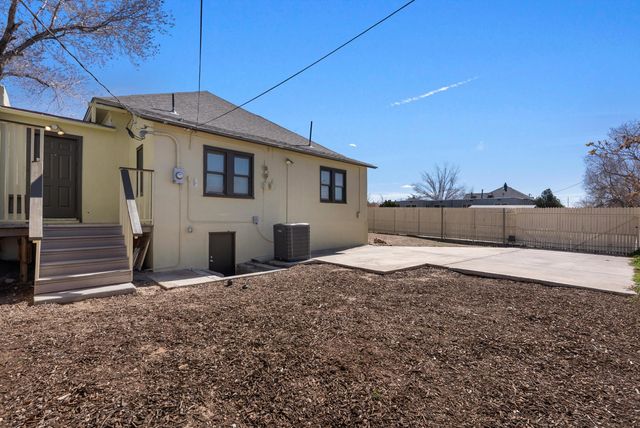 523 High Street SE, Albuquerque, NM 87102