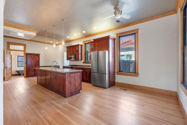 523 High Street SE, Albuquerque, NM 87102