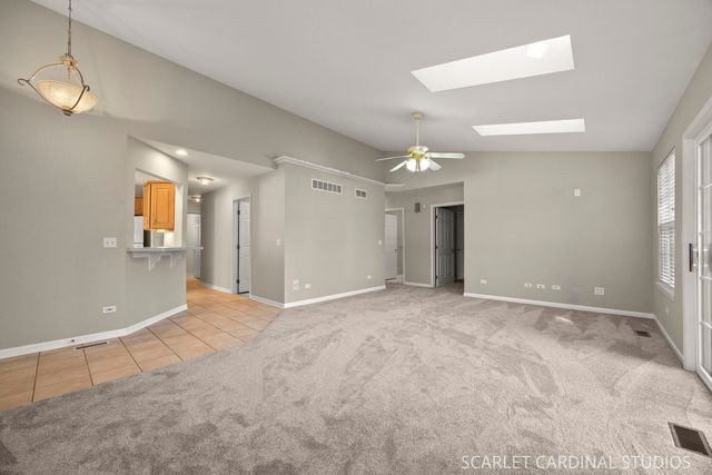 1617 Southlawn Place, Aurora, IL 60506