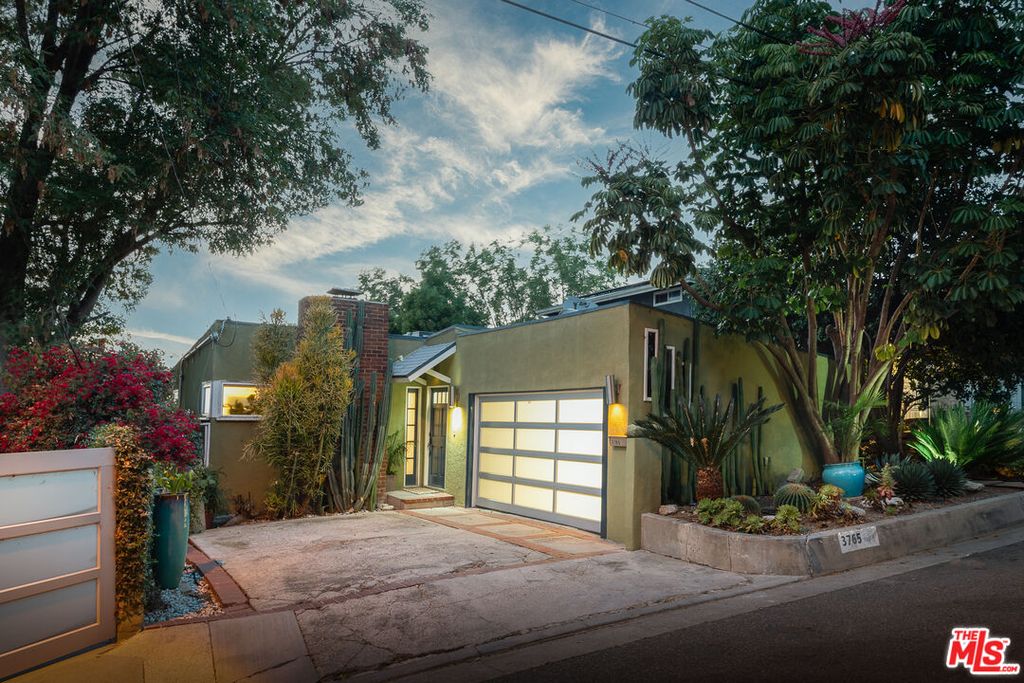 Image 1 of property listing at 3765 Cazador St, Los Angeles, CA 90065
