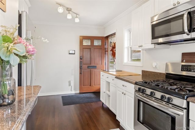 61 Montrose Drive, Carmel, NY 10512