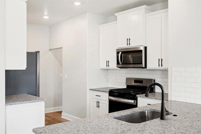 12005 SW 30th Street, Yukon, OK 73099