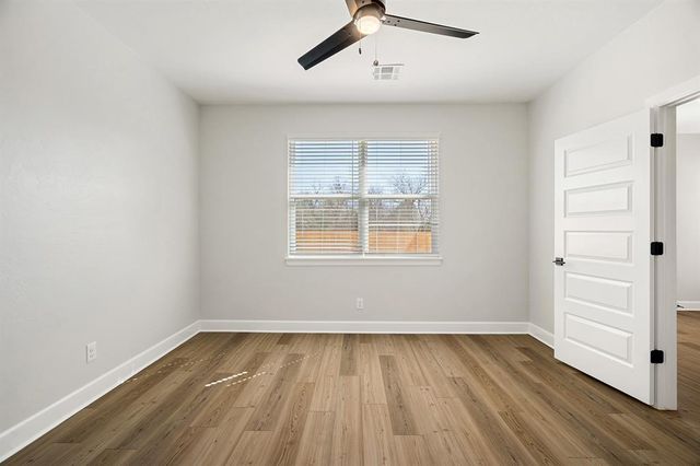 12005 SW 30th Street, Yukon, OK 73099