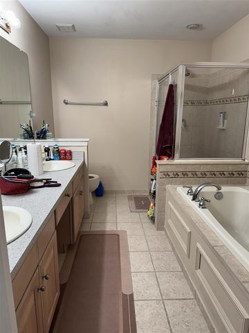 44539 N Heather Lane, Canton, MI 48187