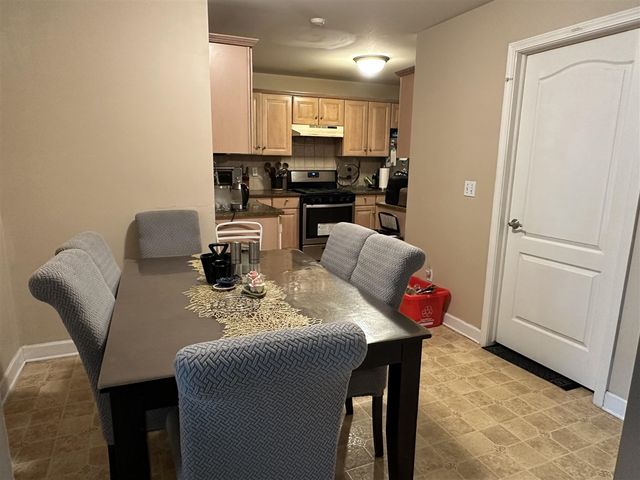 44539 N Heather Lane, Canton, MI 48187