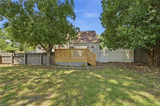 1019 Beach View ST, Norfolk, VA 23503