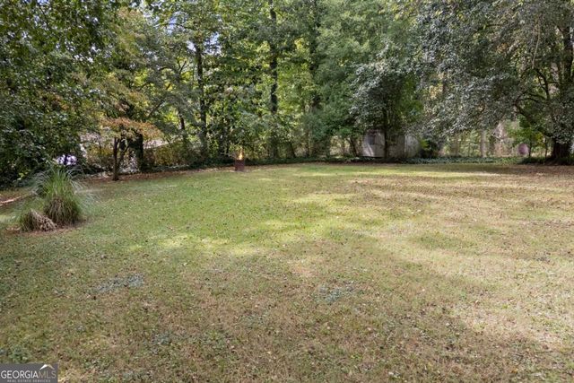 589 Creek View Drive, Lawrenceville, GA 30044