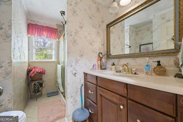 589 Creek View Drive, Lawrenceville, GA 30044