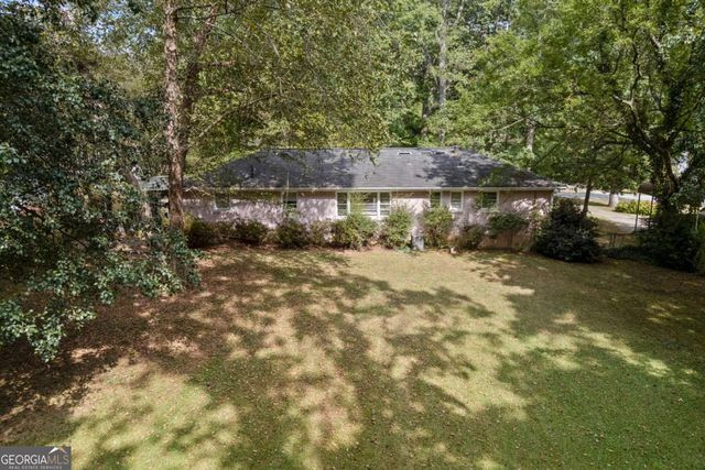 589 Creek View Drive, Lawrenceville, GA 30044