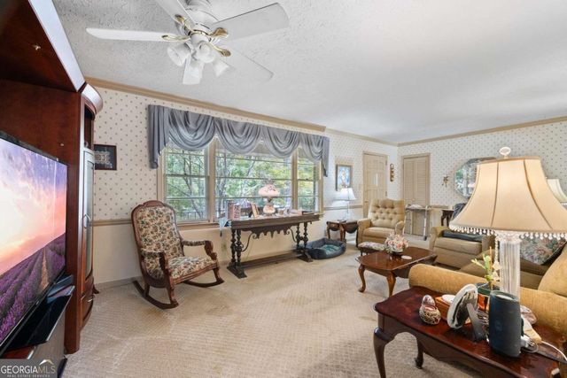 589 Creek View Drive, Lawrenceville, GA 30044