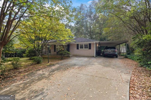 589 Creek View Drive, Lawrenceville, GA 30044