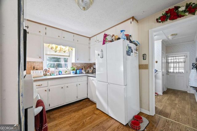 589 Creek View Drive, Lawrenceville, GA 30044