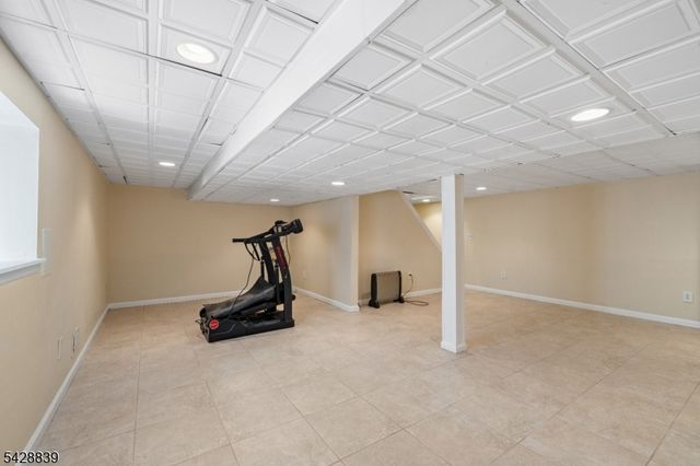 3 Kilmer Dr, Hillsborough Twp., NJ 08844
