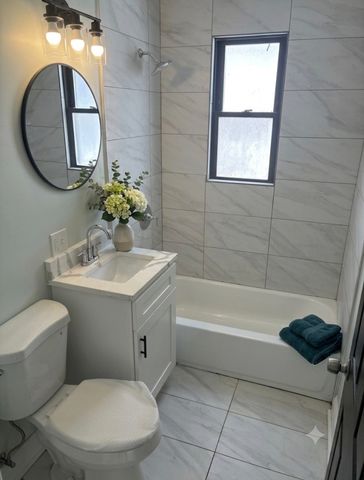 6832 S Aberdeen Street, Chicago, IL 60621