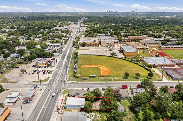 1904 PLEASANTON RD, San Antonio, TX 78221