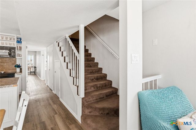 520 S 15th Street, Port O'connor, TX 77982