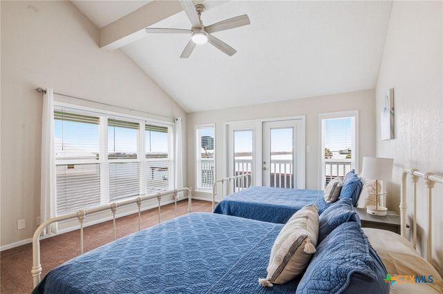 520 S 15th Street, Port O'connor, TX 77982