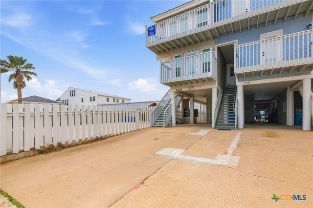 520 S 15th Street, Port O'connor, TX 77982