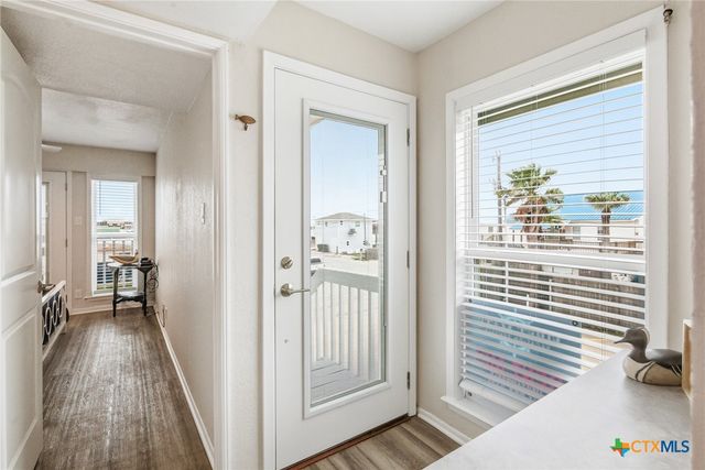 520 S 15th Street, Port O'connor, TX 77982