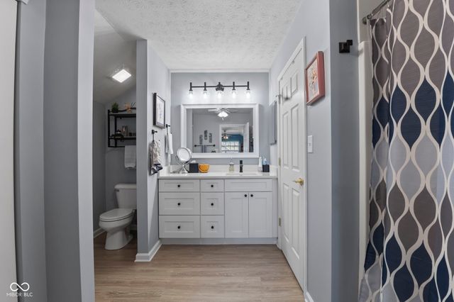 5807 Cool Hollow Way, Indianapolis, IN 46237