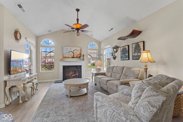5807 Cool Hollow Way, Indianapolis, IN 46237