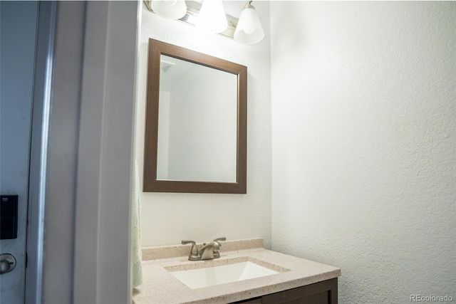 4107 S Rifle Way, Aurora, CO 80013
