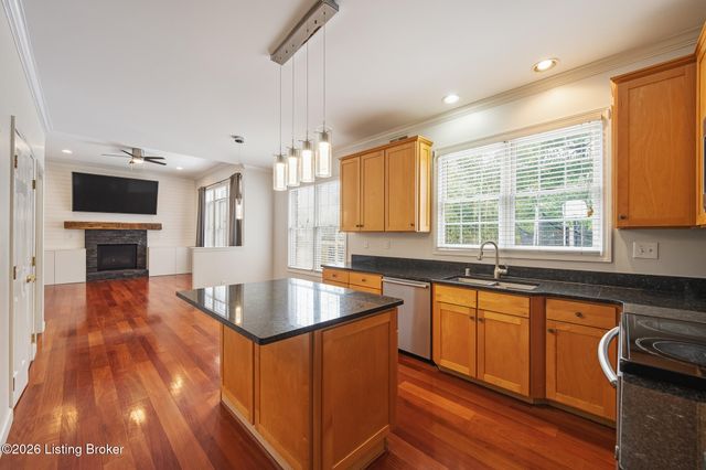 3718 Hunters Ridge Dr, Prospect, KY 40059