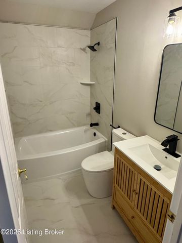 3718 Hunters Ridge Dr, Prospect, KY 40059