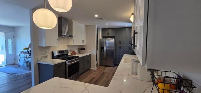 3573 Mercer Court, San Diego, CA 92122