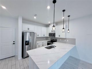 9855 WALKWAY DR, Orlando, FL 32832